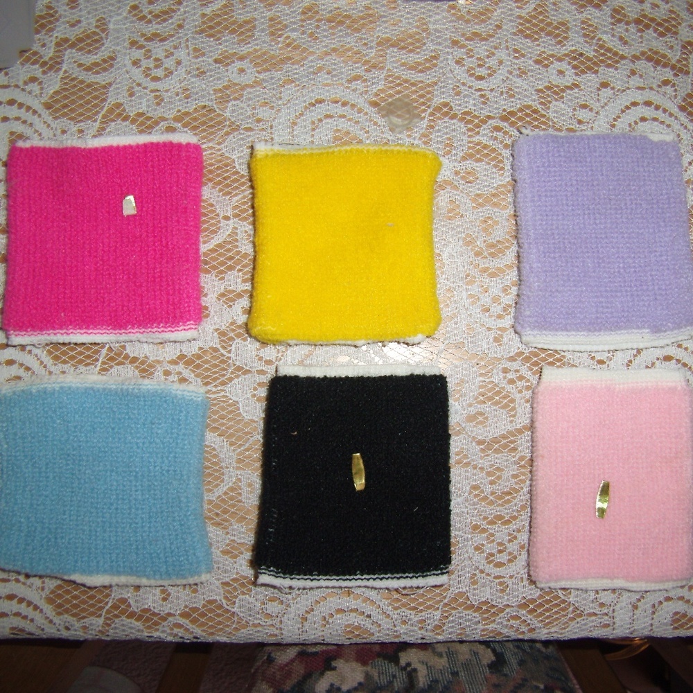 True vintage 6 piece colorful cup glass cozy